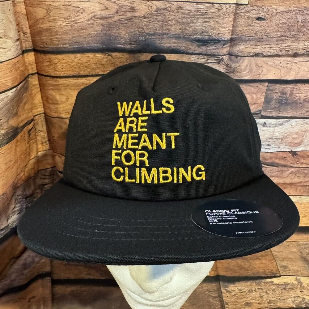 The North Face Walls Are Meant For Climbing Hat Black 5-Panel Snapback Cap NWT